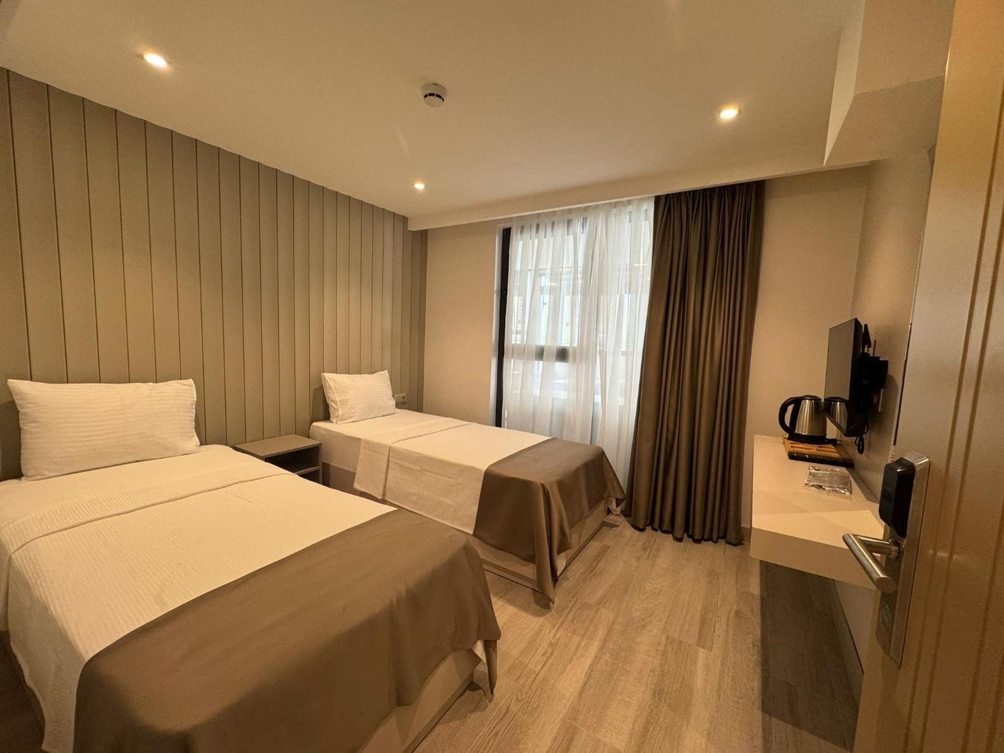 Mad Inn Lara Αττάλεια Εξωτερικό φωτογραφία